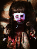 Poupée d'horreur de l'abbaye