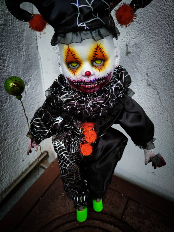 Twister Horror Doll