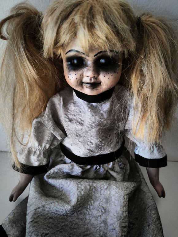 Ghawiah Horror Doll