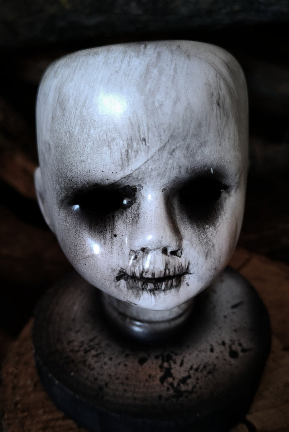 Necro Horror Doll's Head